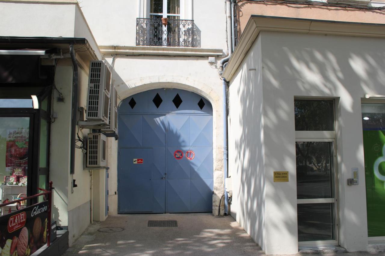 Hotel Univers Carpentras Exterior foto