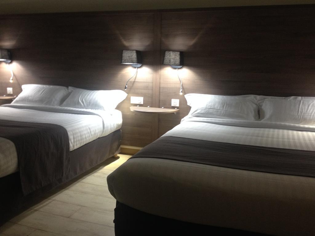 Hotel Univers Carpentras Quarto foto