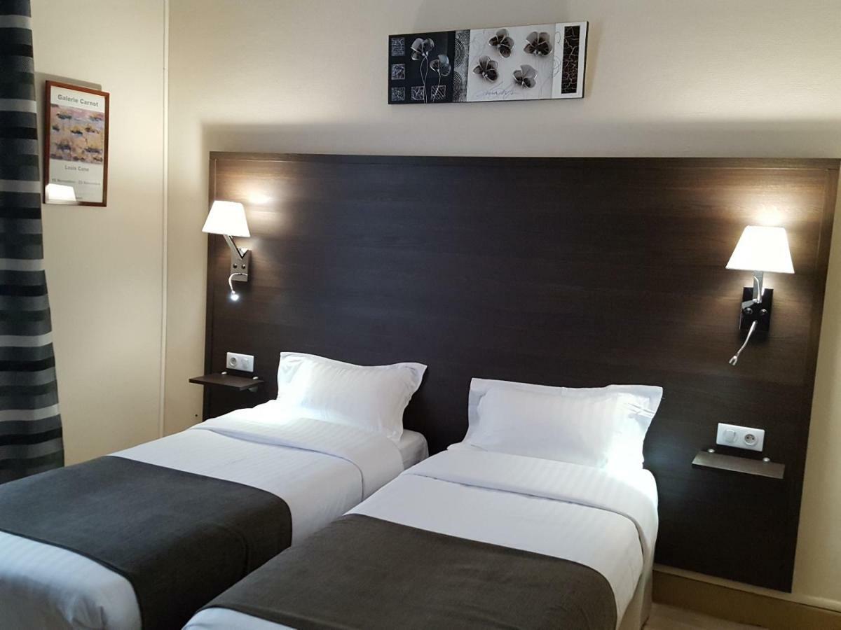 Hotel Univers Carpentras Exterior foto
